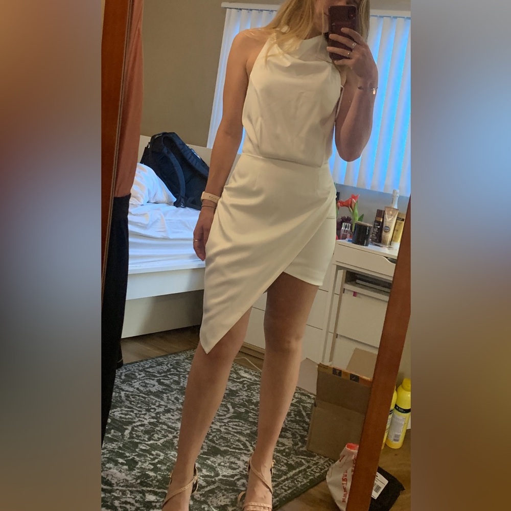 Elliatt White Backless Dress